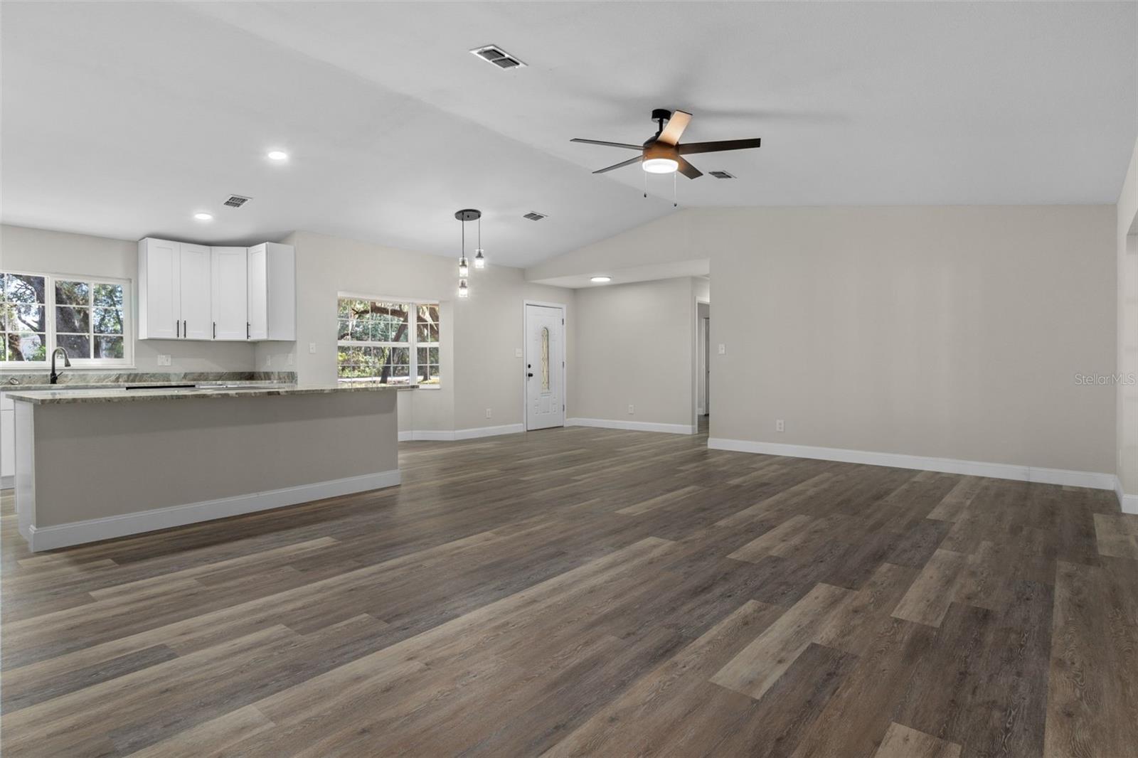 LAKEWOOD - Residential