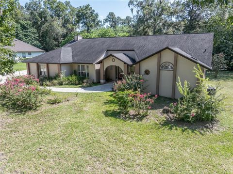Photo of 4215 SE 24th Terrace, Ocala, FL 34480 (MLS # OM687918)