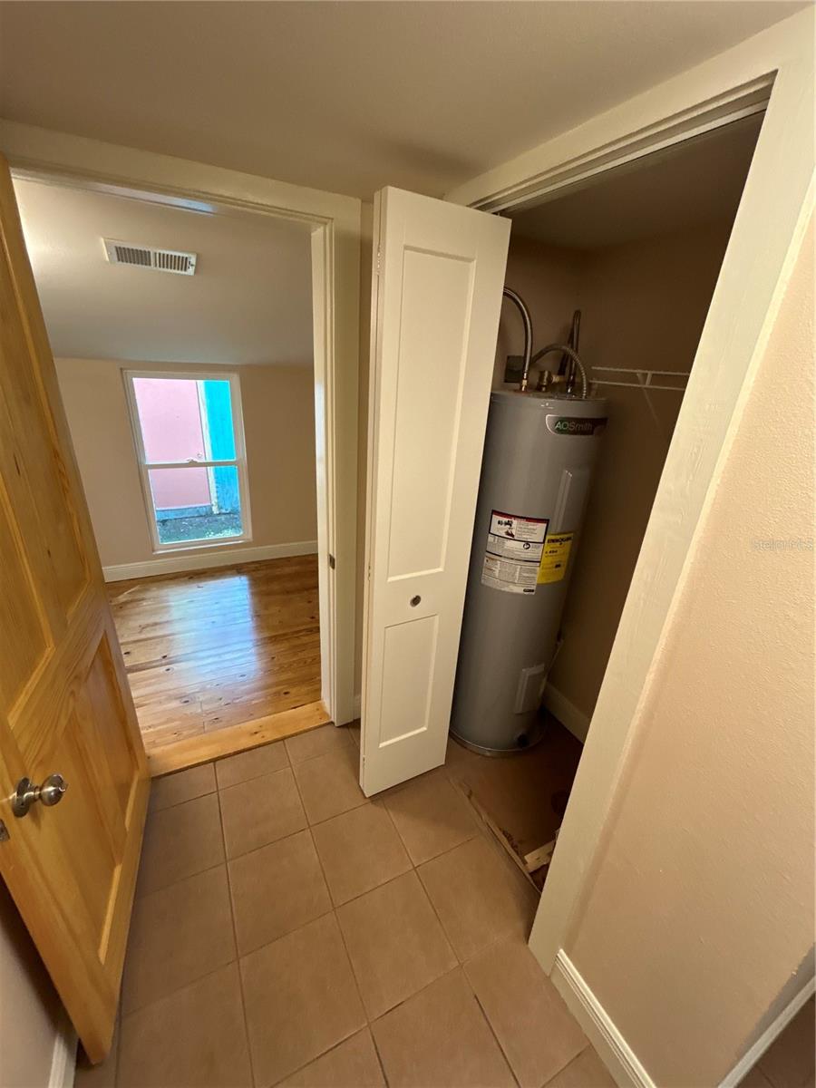 TOMPSETT - Residential