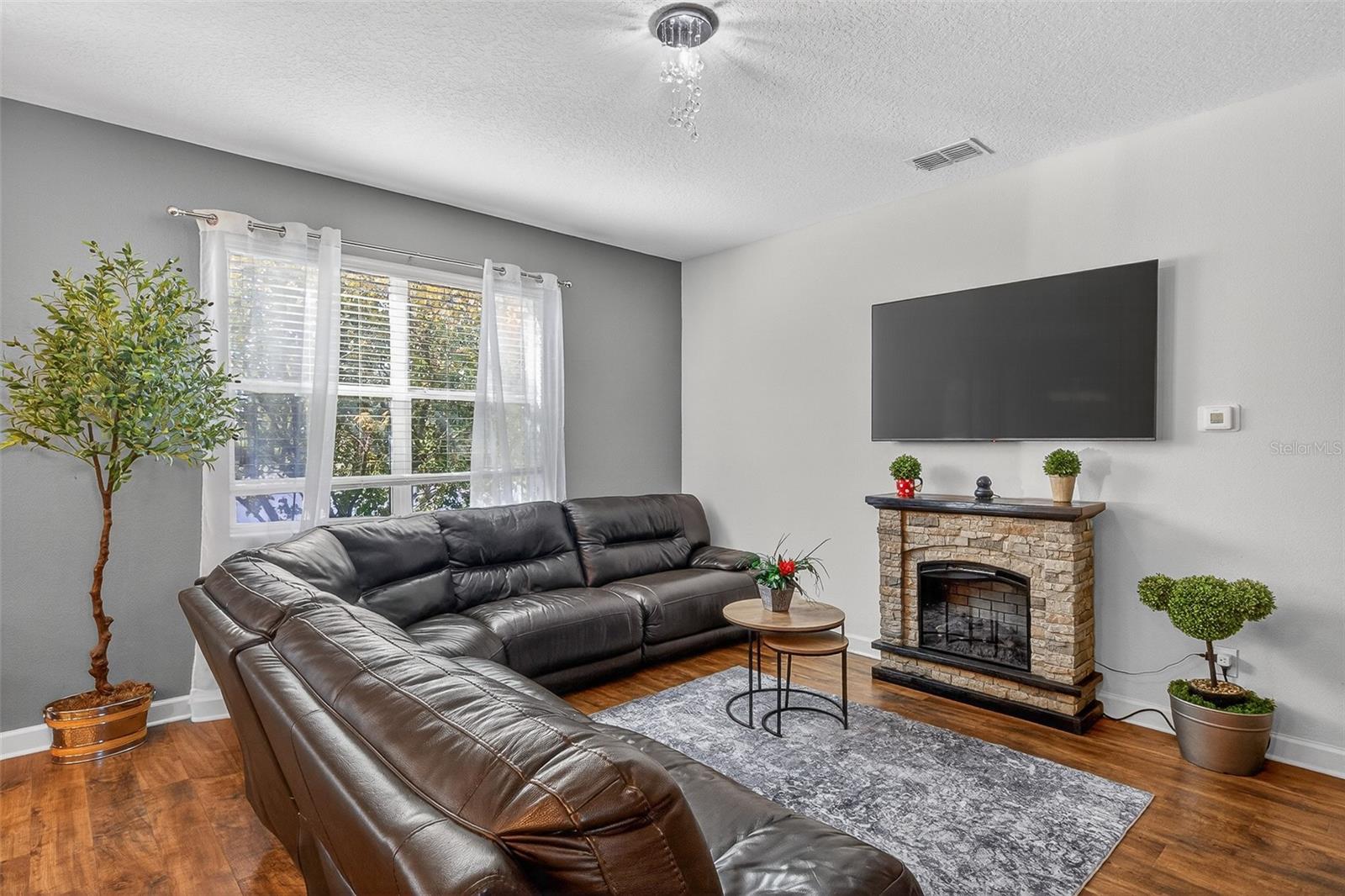 NOTTINGHAM AT LEGENDS - Residential