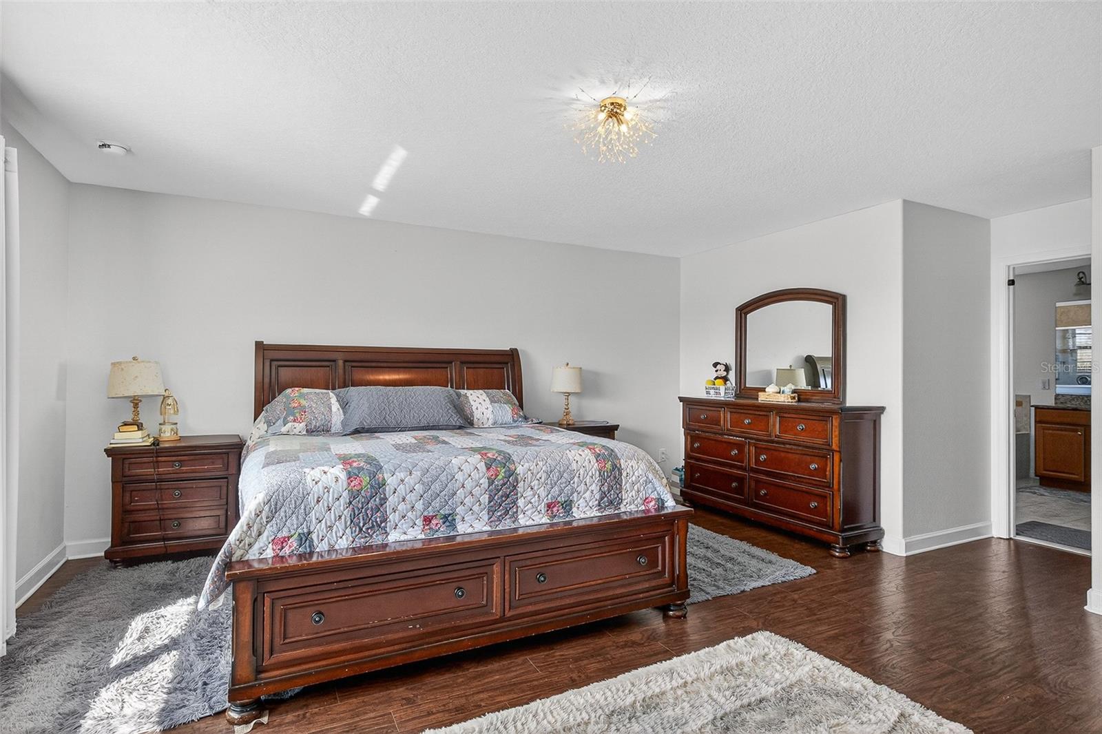 NOTTINGHAM AT LEGENDS - Residential