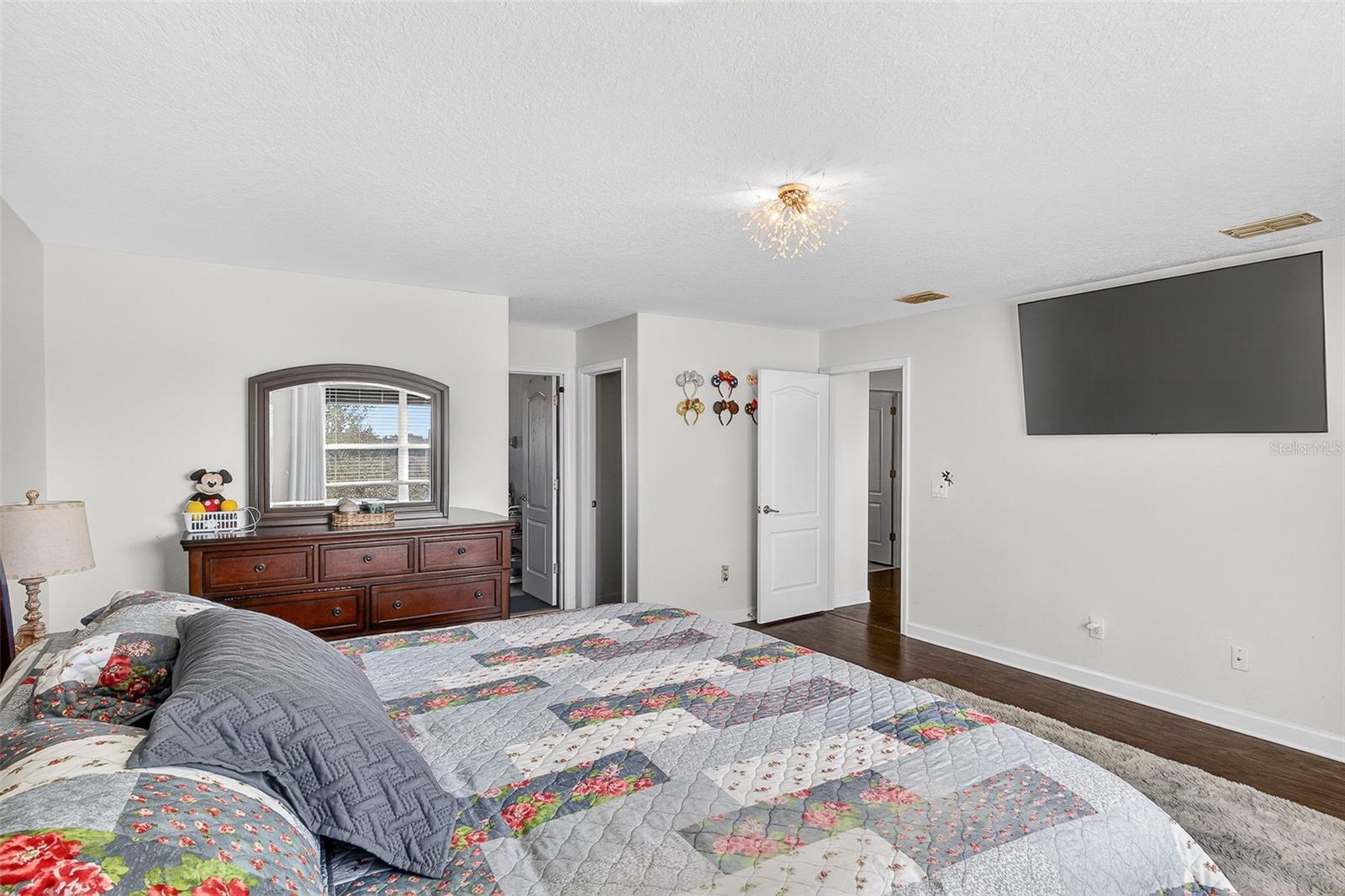 NOTTINGHAM AT LEGENDS - Residential