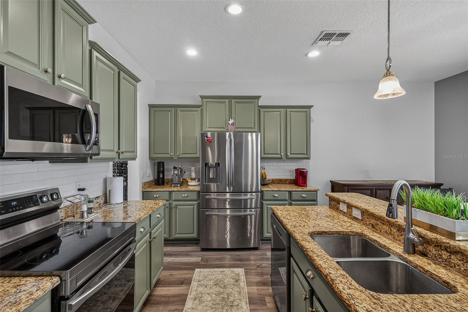 NOTTINGHAM AT LEGENDS - Residential