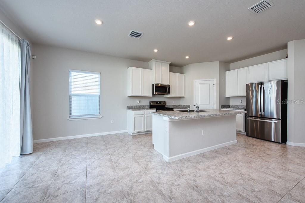 CHAPEL CRK VLGS 7 & 8 PH 1-3 - Residential