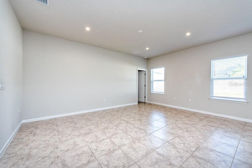 CHAPEL CRK VLGS 7 & 8 PH 1-3 - Residential