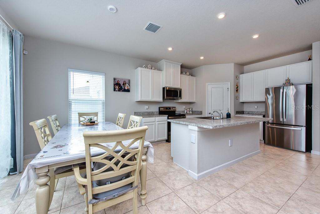 CHAPEL CRK VLGS 7 & 8 PH 1-3 - Residential