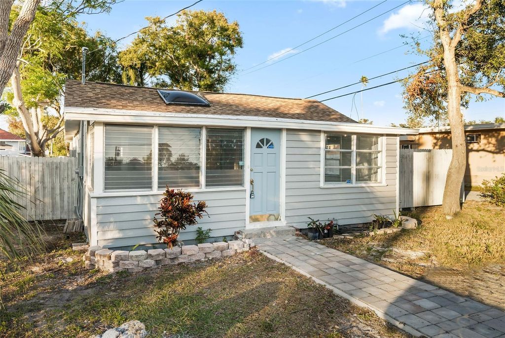 Photo of 412 Pleasant Street, Clearwater, FL 33755 (MLS # TB8499057)