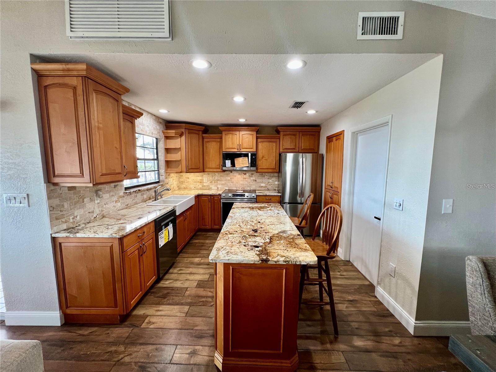 SEBRING PARK SUB - Residential Lease