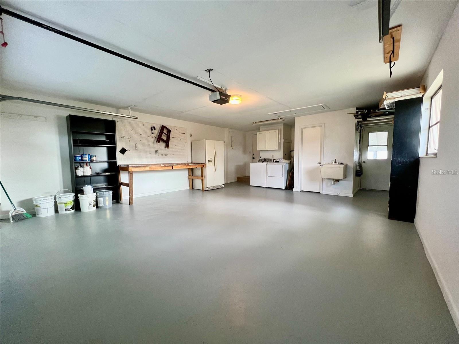 SEBRING PARK SUB - Residential Lease