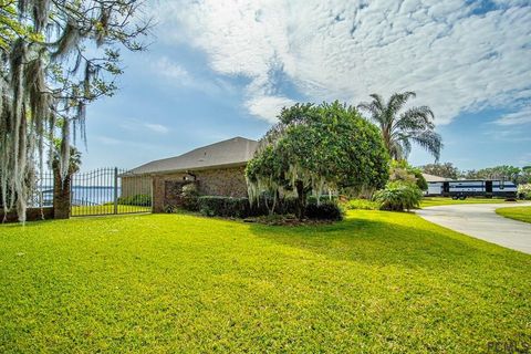 A home in PALATKA