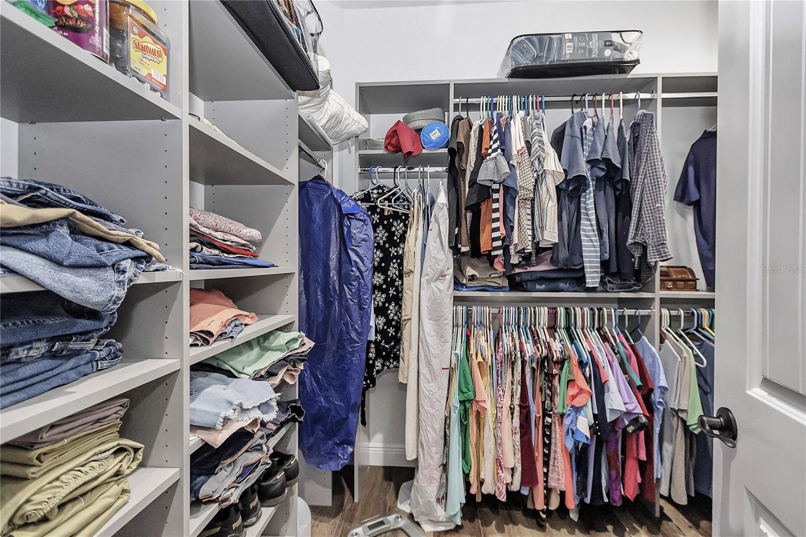 WILLISTON HLNDS - Residential