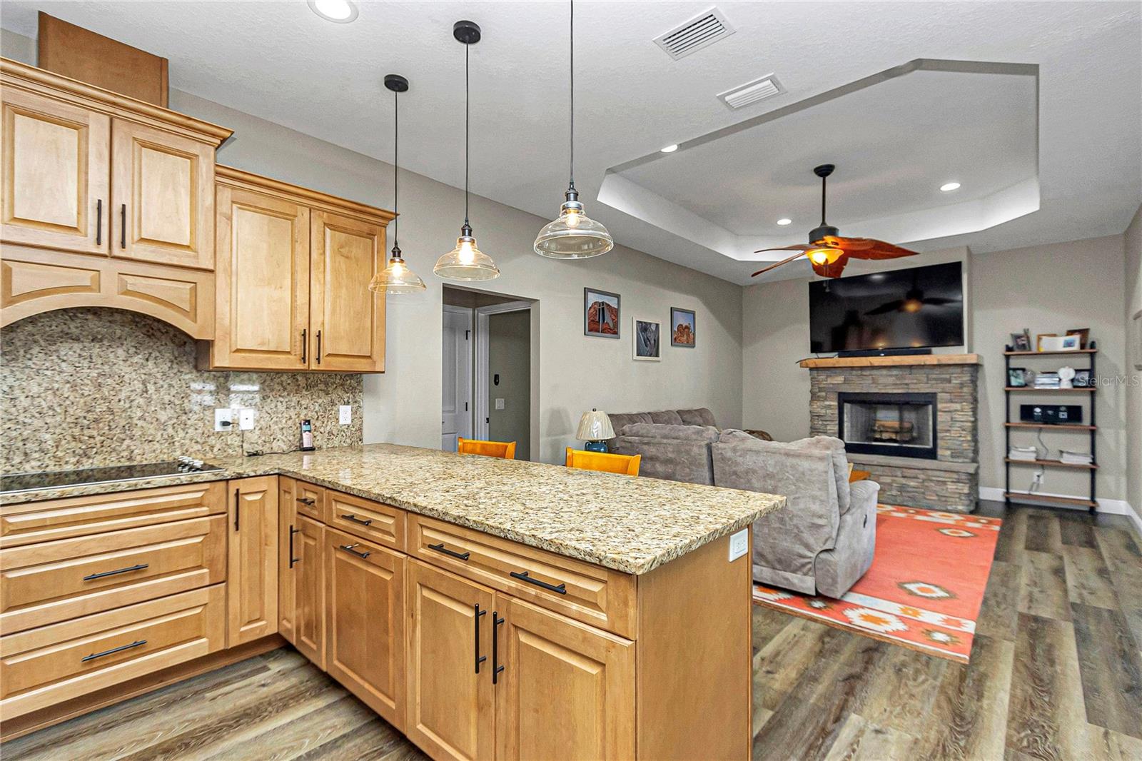 WILLISTON HLNDS - Residential