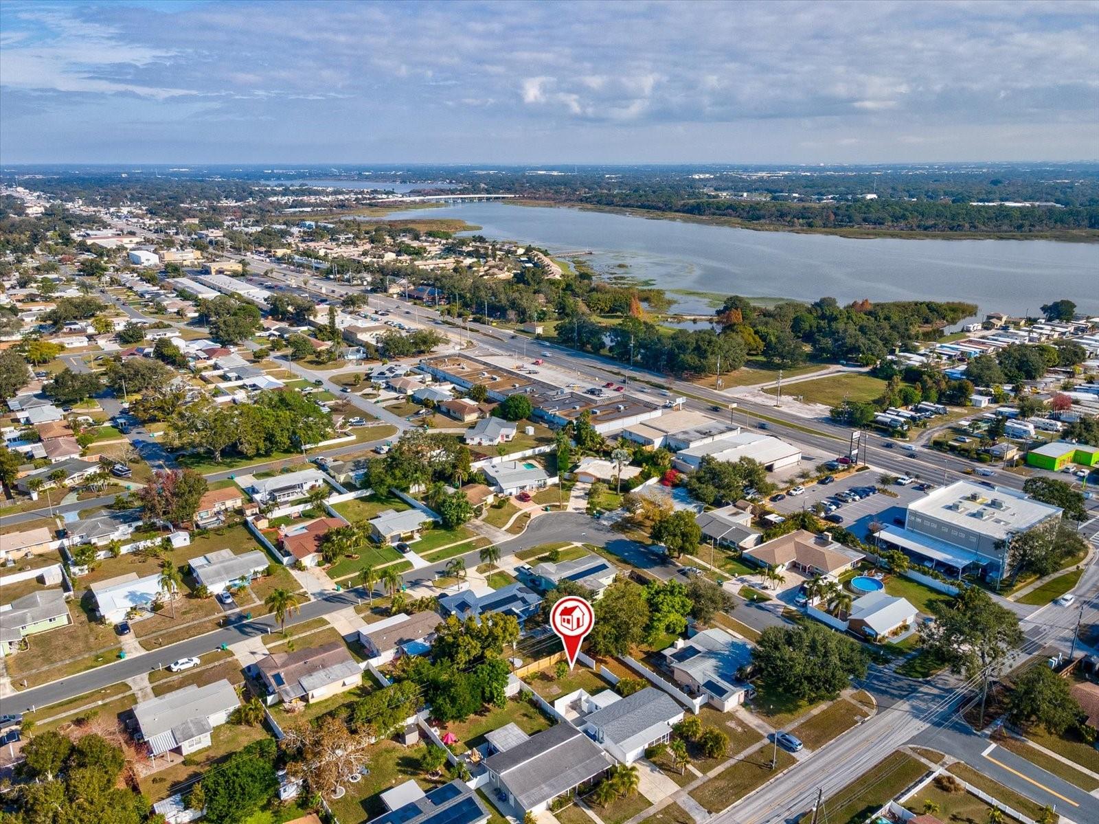 COUNTRY ESTATES - Residential