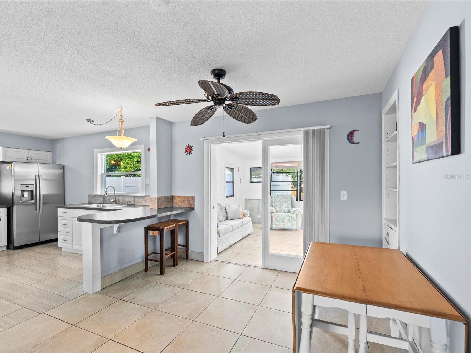 COUNTRY ESTATES - Residential