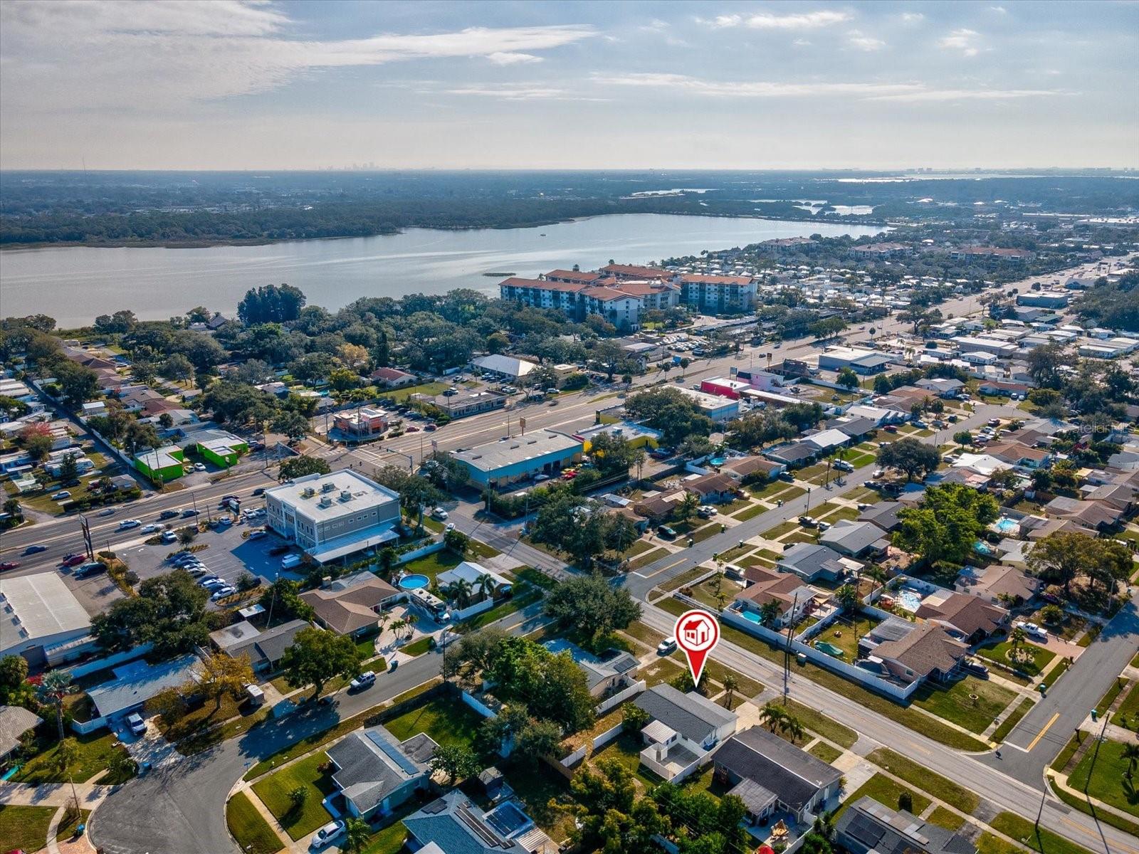 COUNTRY ESTATES - Residential