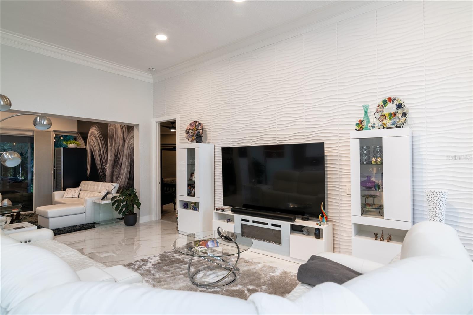 CALIENTE - Residential
