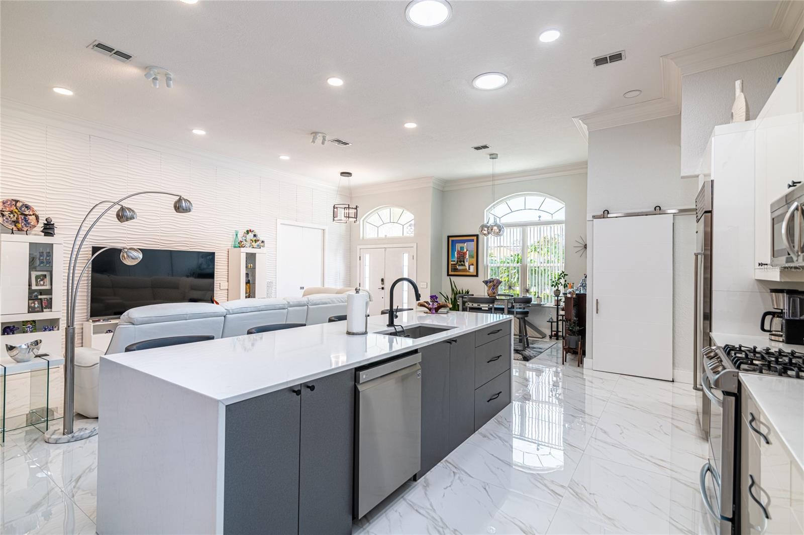 CALIENTE - Residential