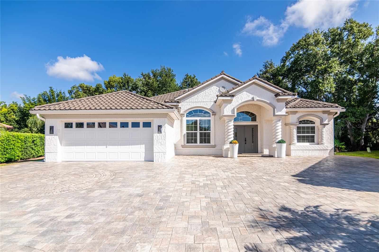 CALIENTE - Residential