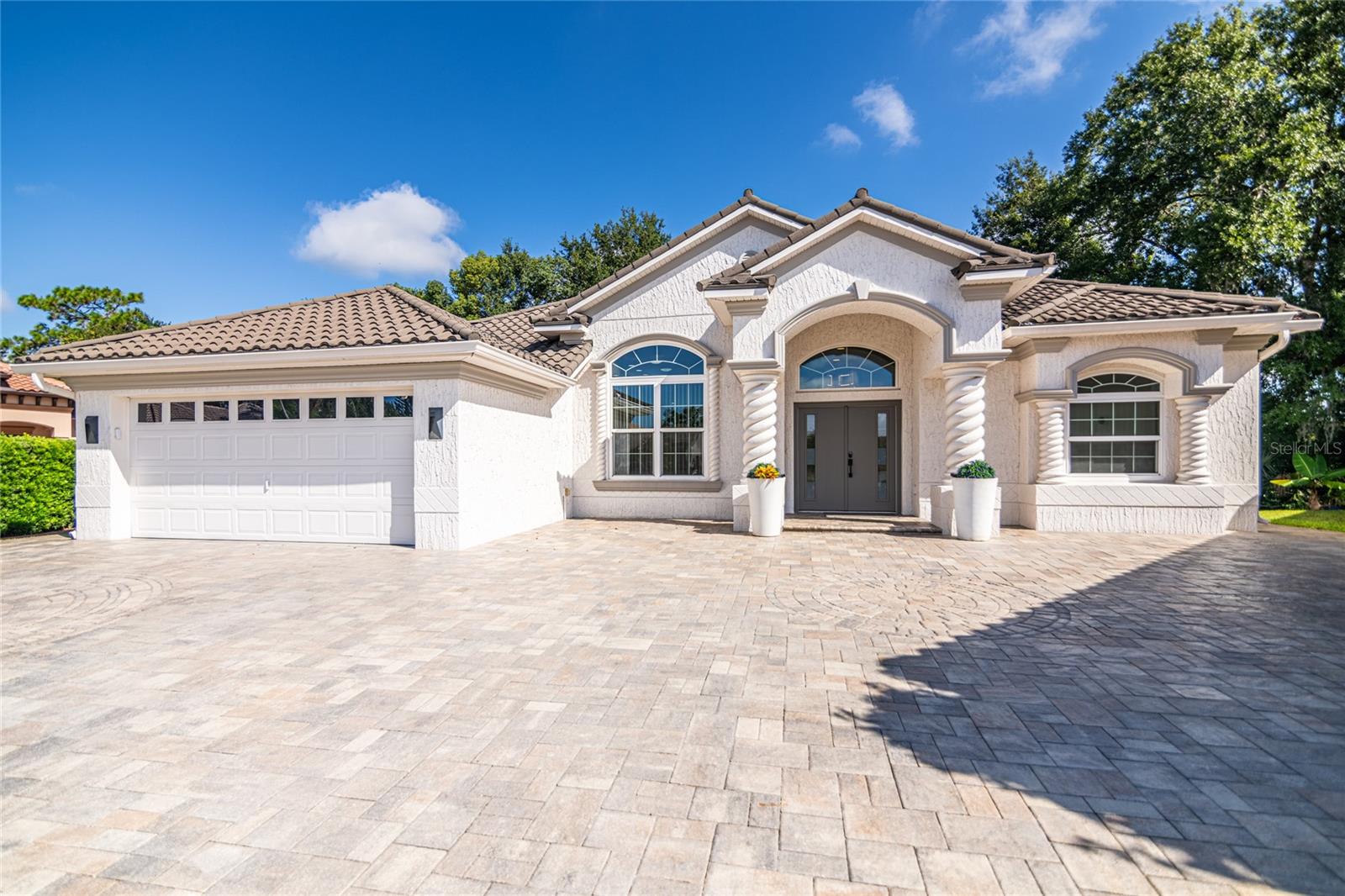 CALIENTE - Residential