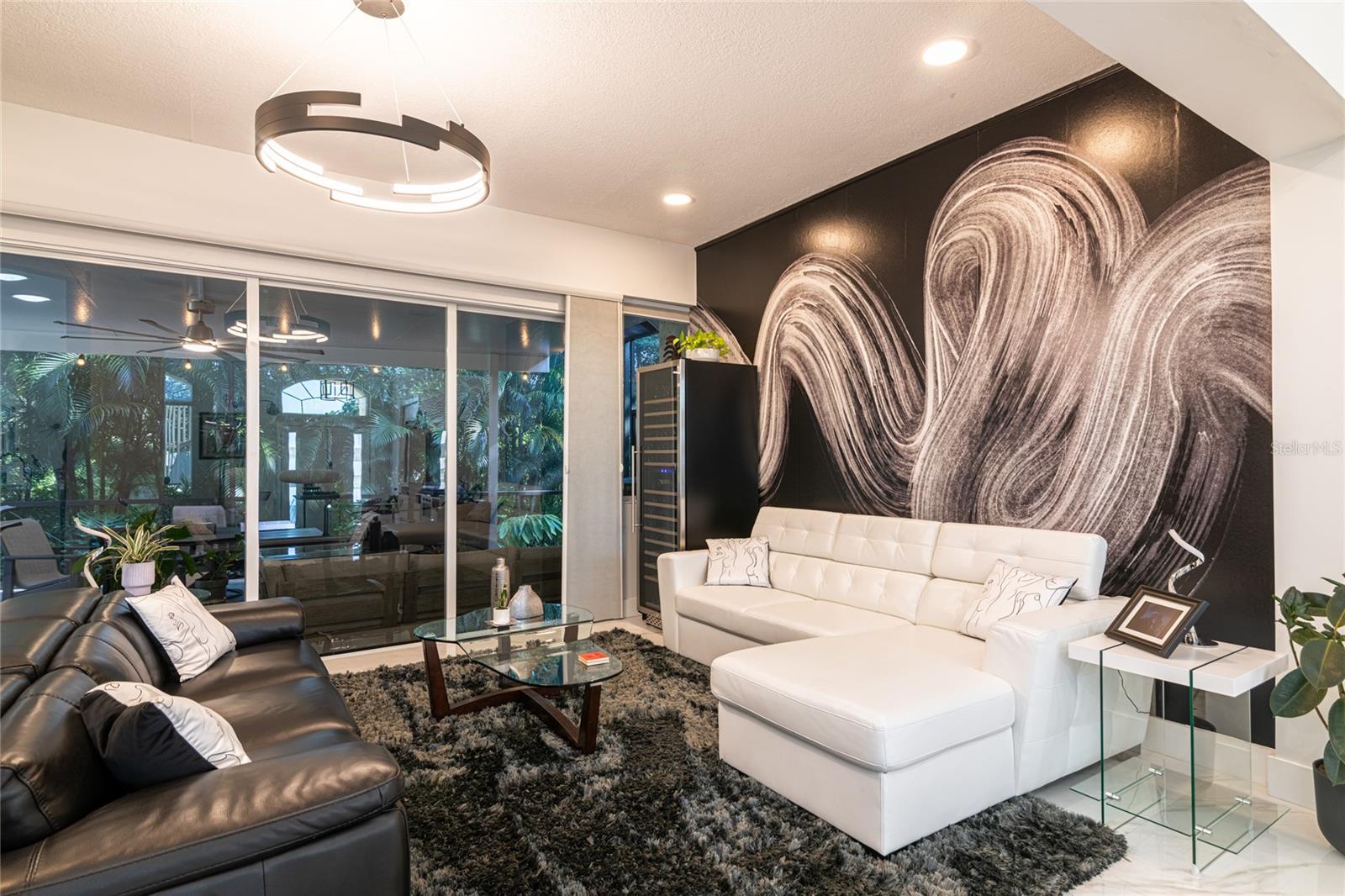 CALIENTE - Residential