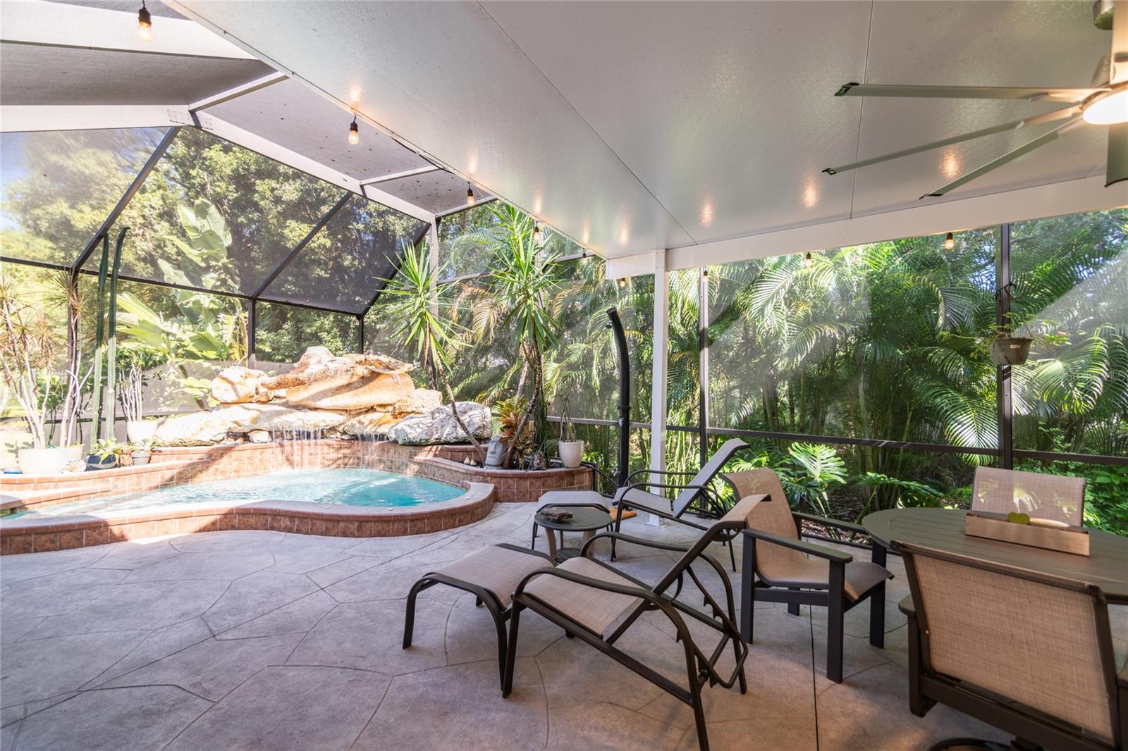 CALIENTE - Residential