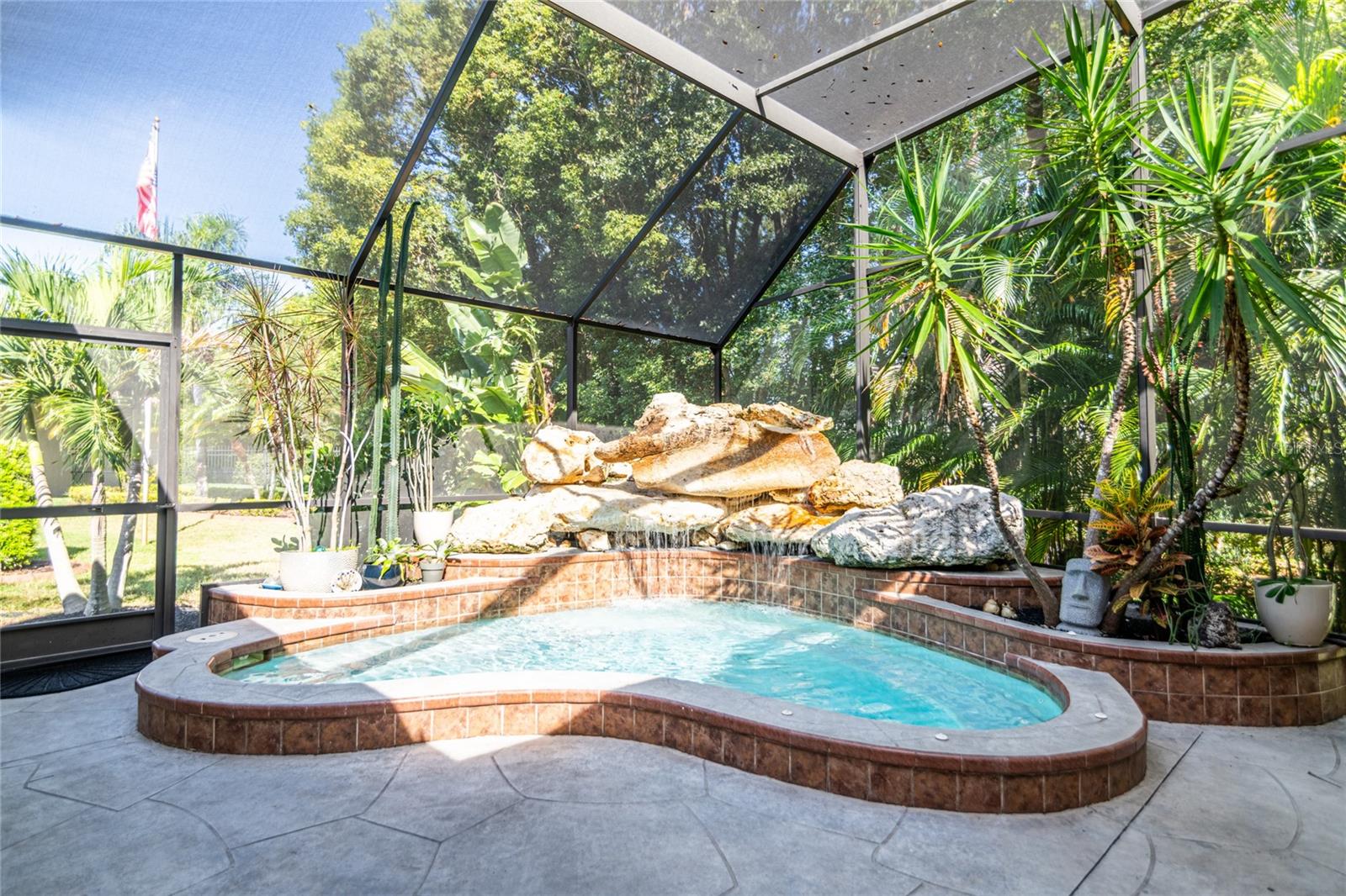 CALIENTE - Residential