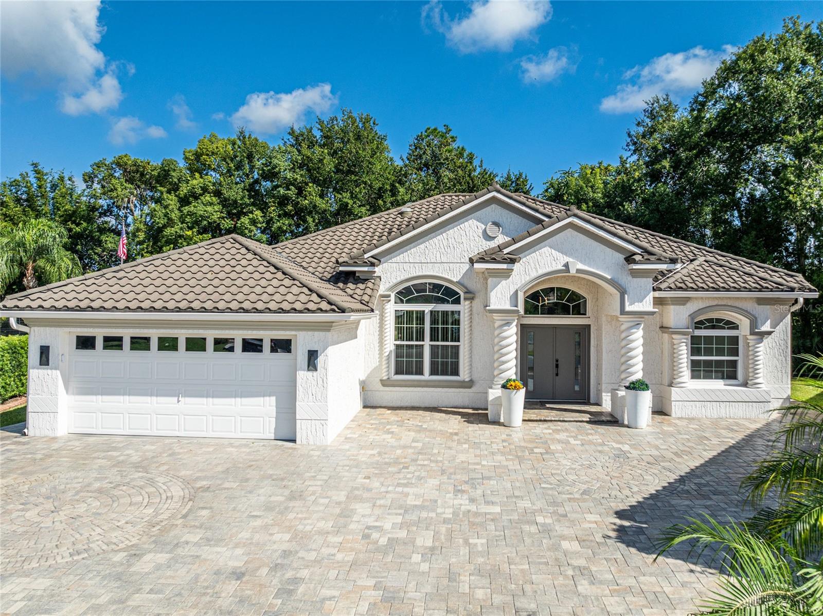 CALIENTE - Residential