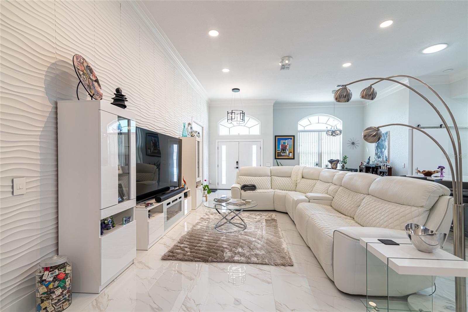 CALIENTE - Residential
