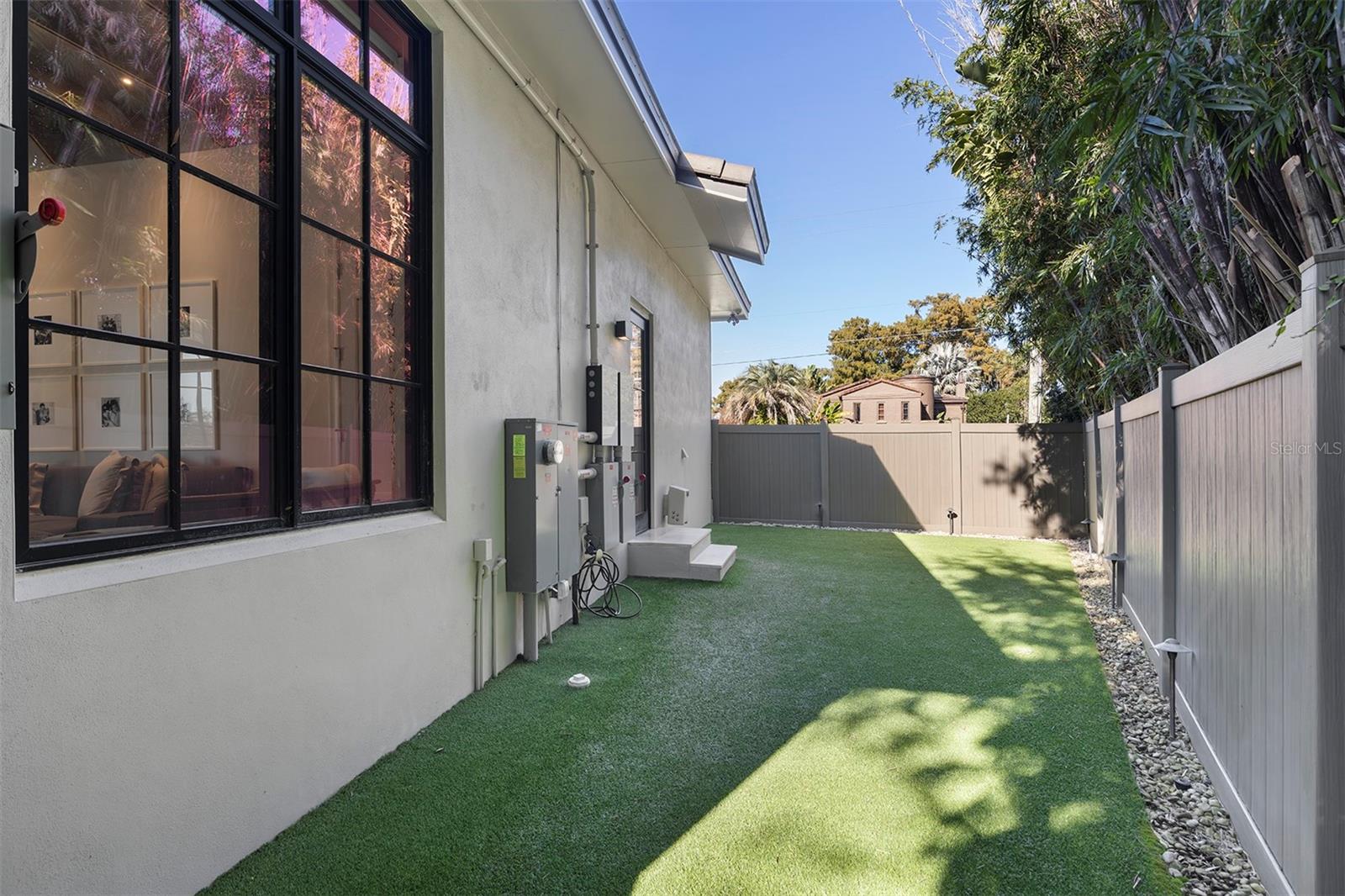 MERRITT PARK - Residential