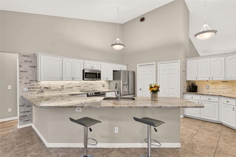 Tiny photo for 1960 NW 58th Court, Ocala, FL 34482 (MLS # OM734988)