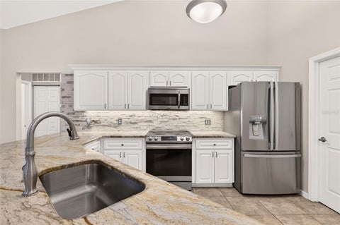 Tiny photo for 1960 NW 58th Court, Ocala, FL 34482 (MLS # OM734988)