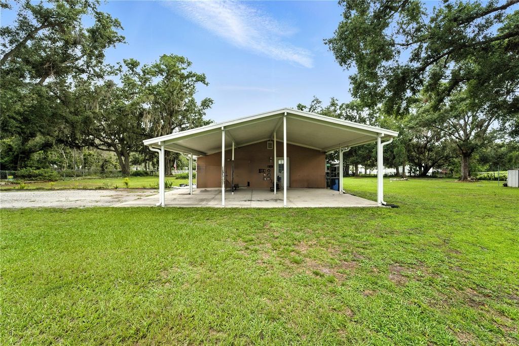 Photo of 4708 Bugg Road, Plant City, FL 33567 (MLS # TB8402238)