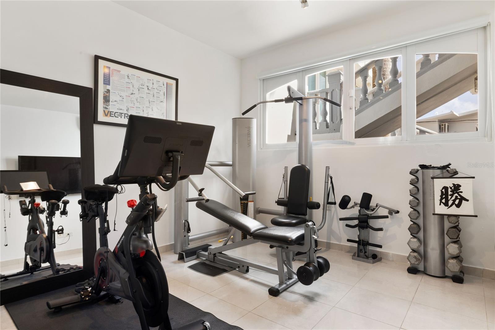 GARDEN HILLS NORTE - Residential