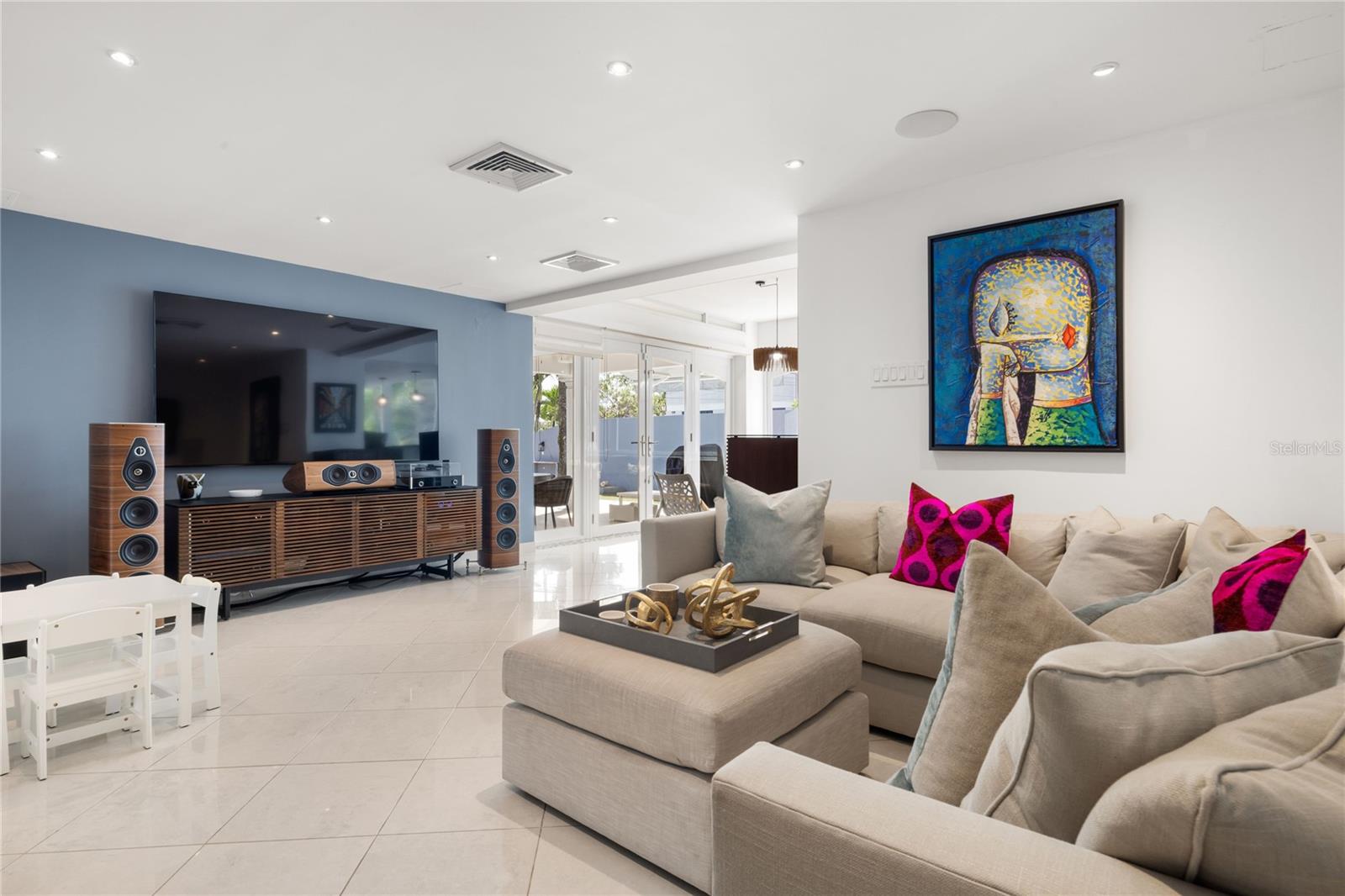 GARDEN HILLS NORTE - Residential