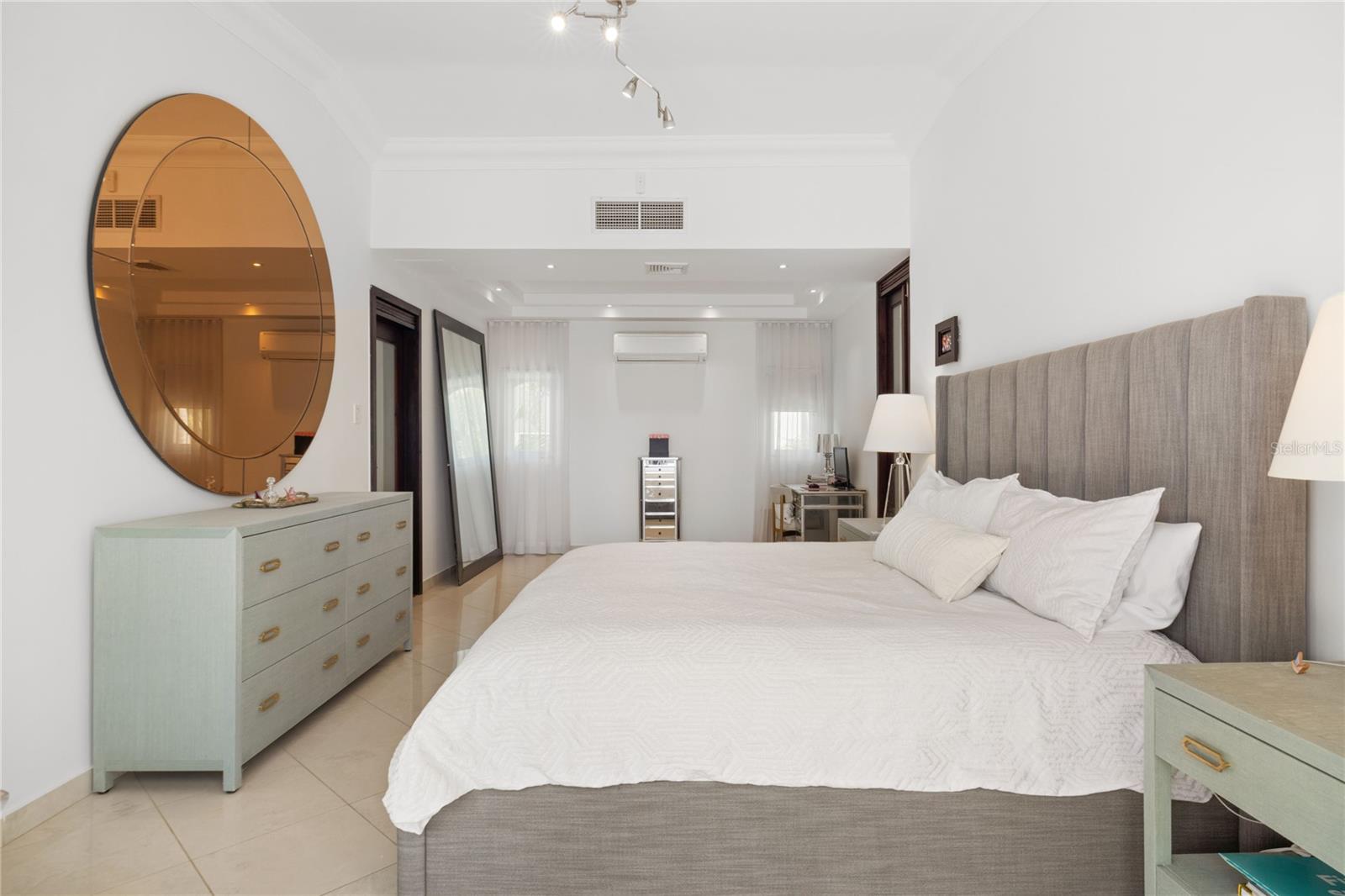 GARDEN HILLS NORTE - Residential