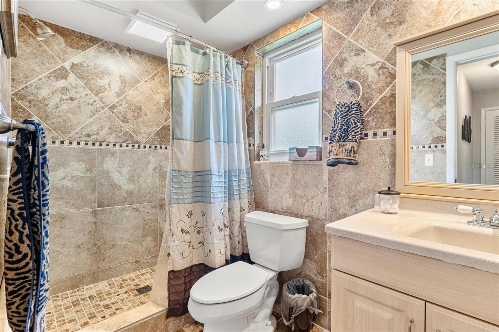 MIDWAY ACRES - Residential
