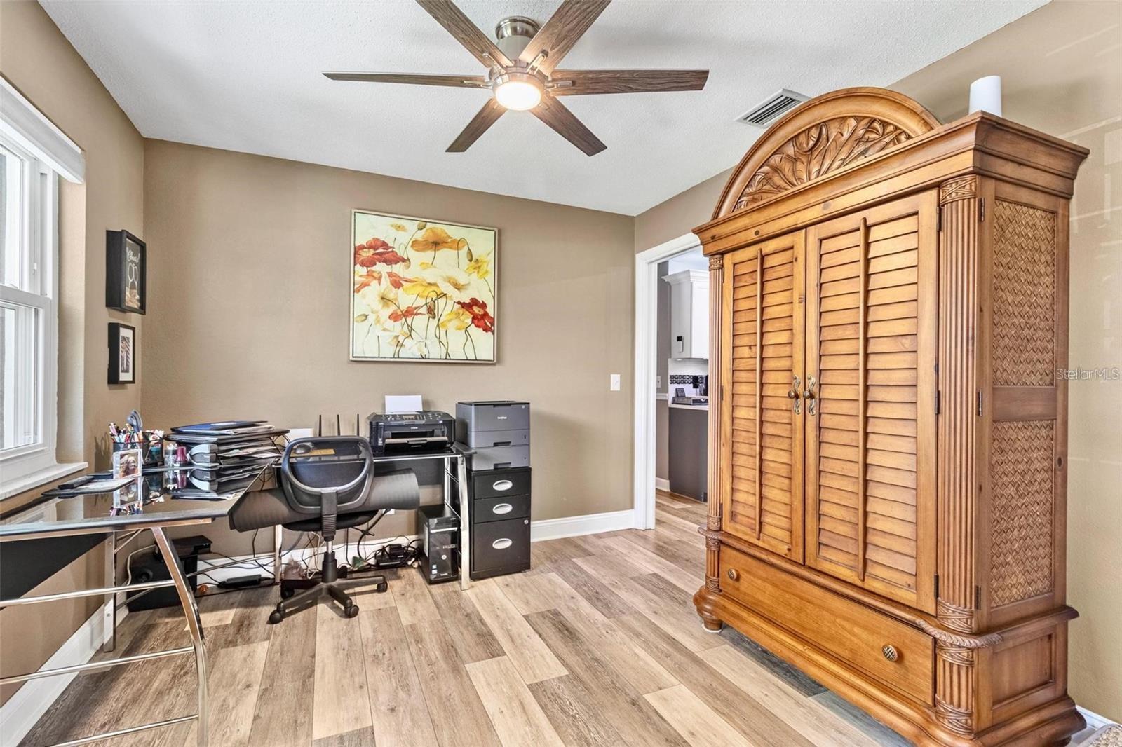 MIDWAY ACRES - Residential