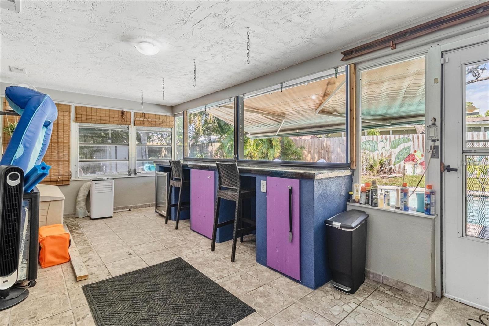 MIDWAY ACRES - Residential
