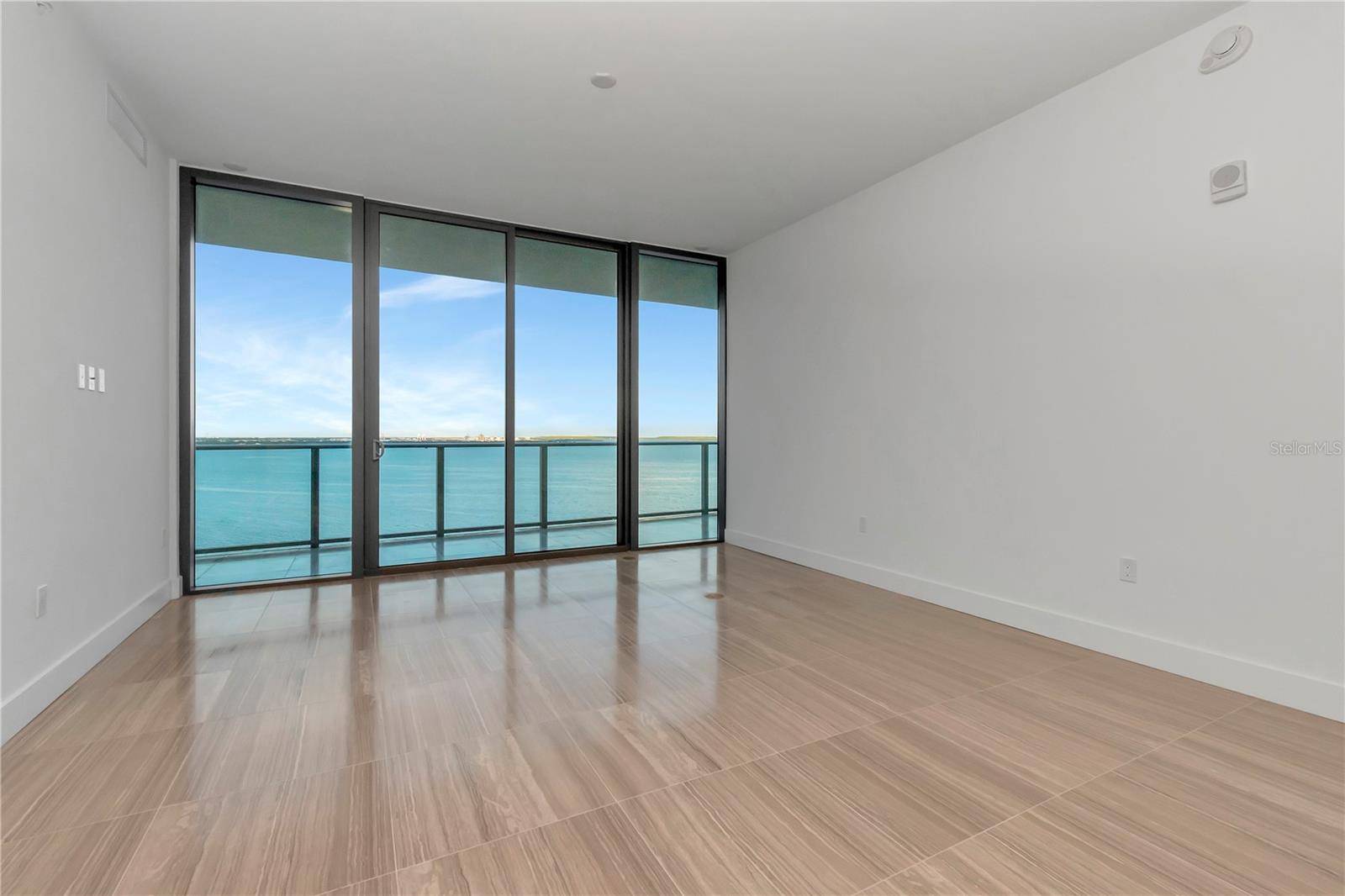 3105 BAY OAKS CONDO PCL #1203 - Residential