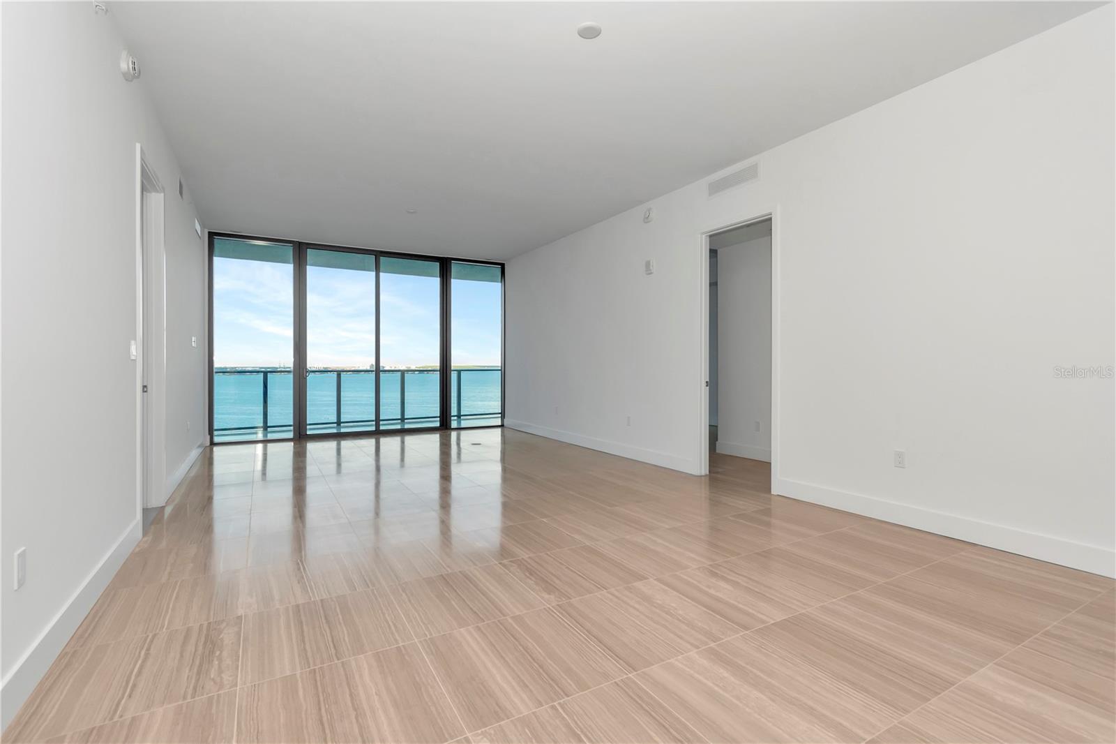 3105 BAY OAKS CONDO PCL #1203 - Residential