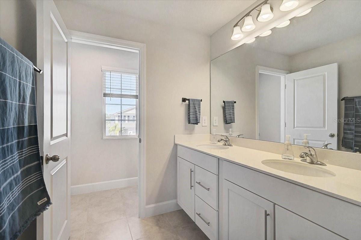 AVALON WOODS - Residential