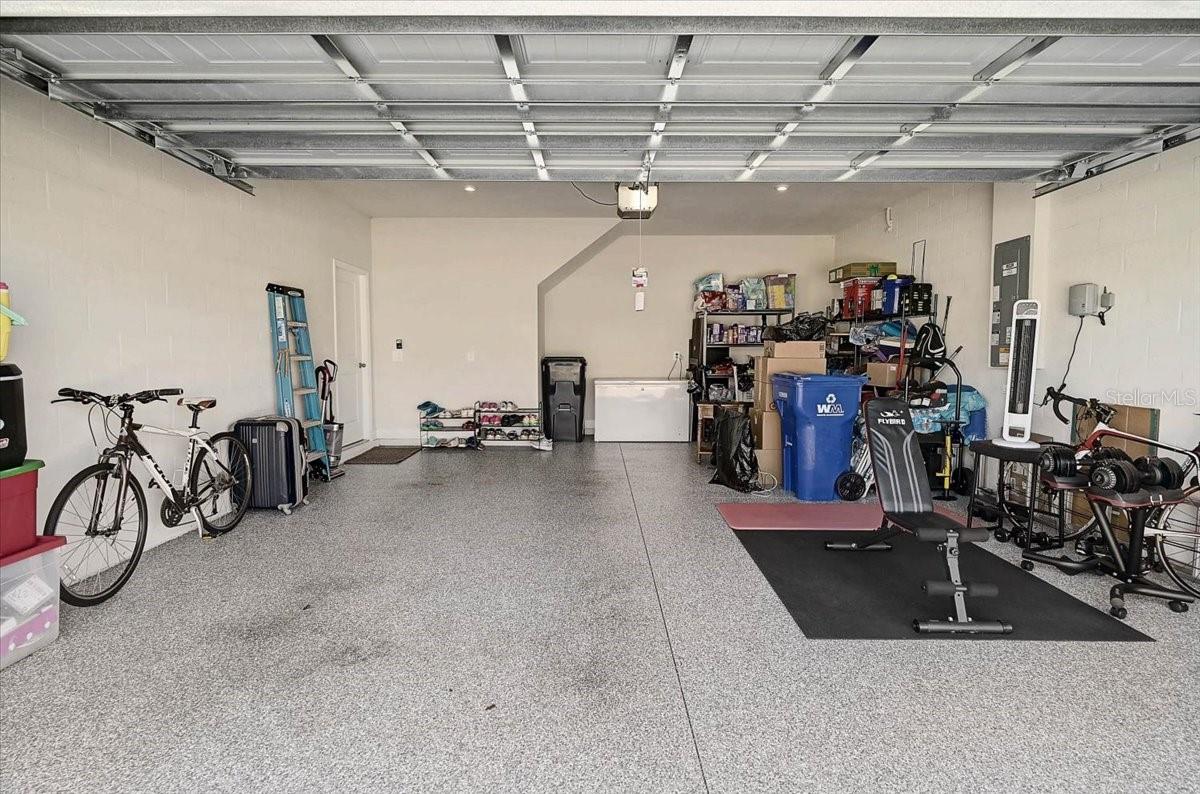 AVALON WOODS - Residential