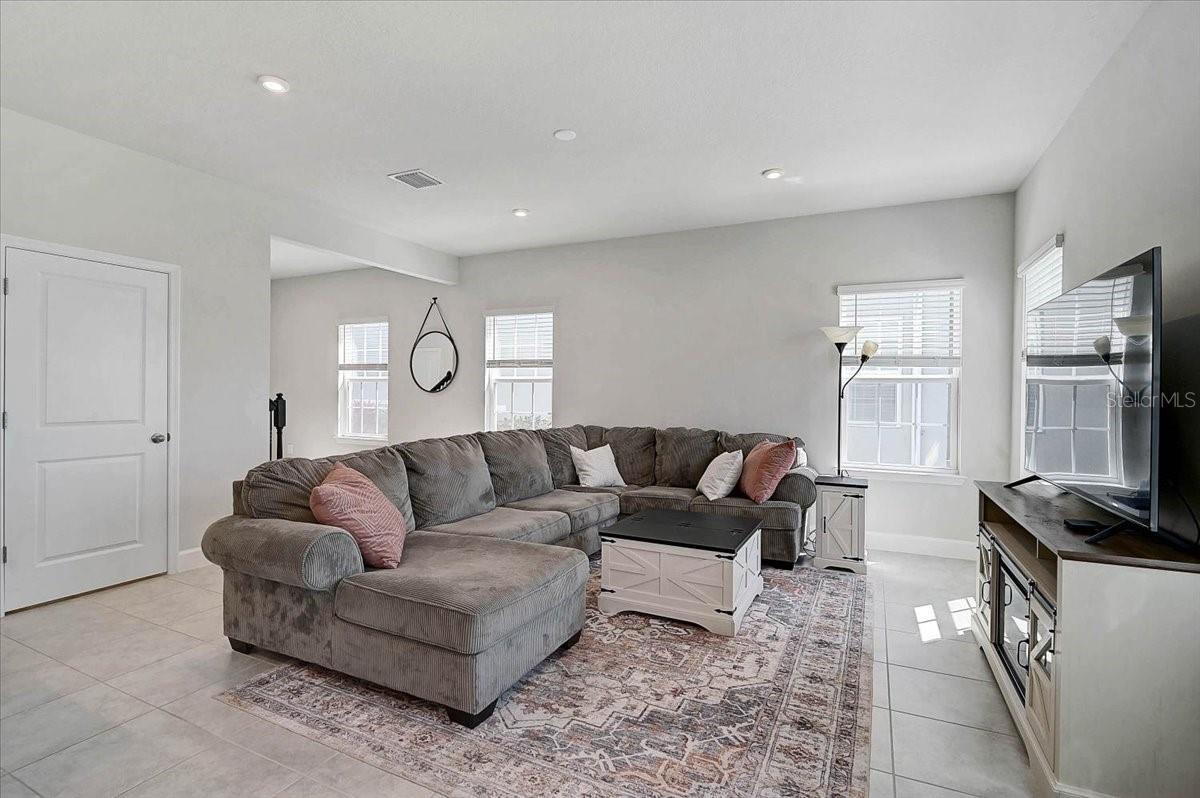 AVALON WOODS - Residential