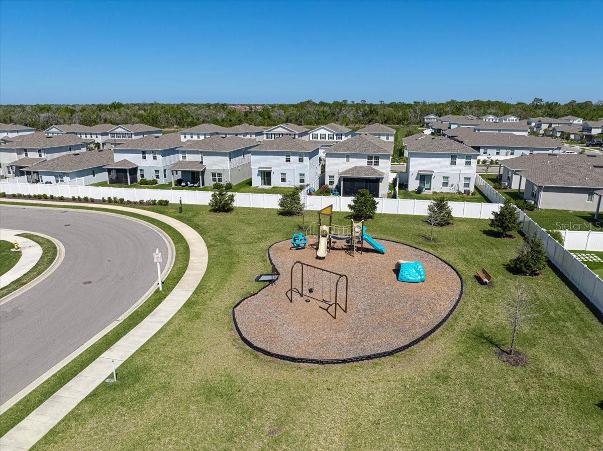 AVALON WOODS - Residential