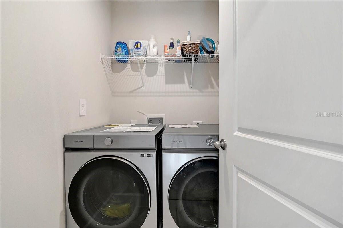 AVALON WOODS - Residential