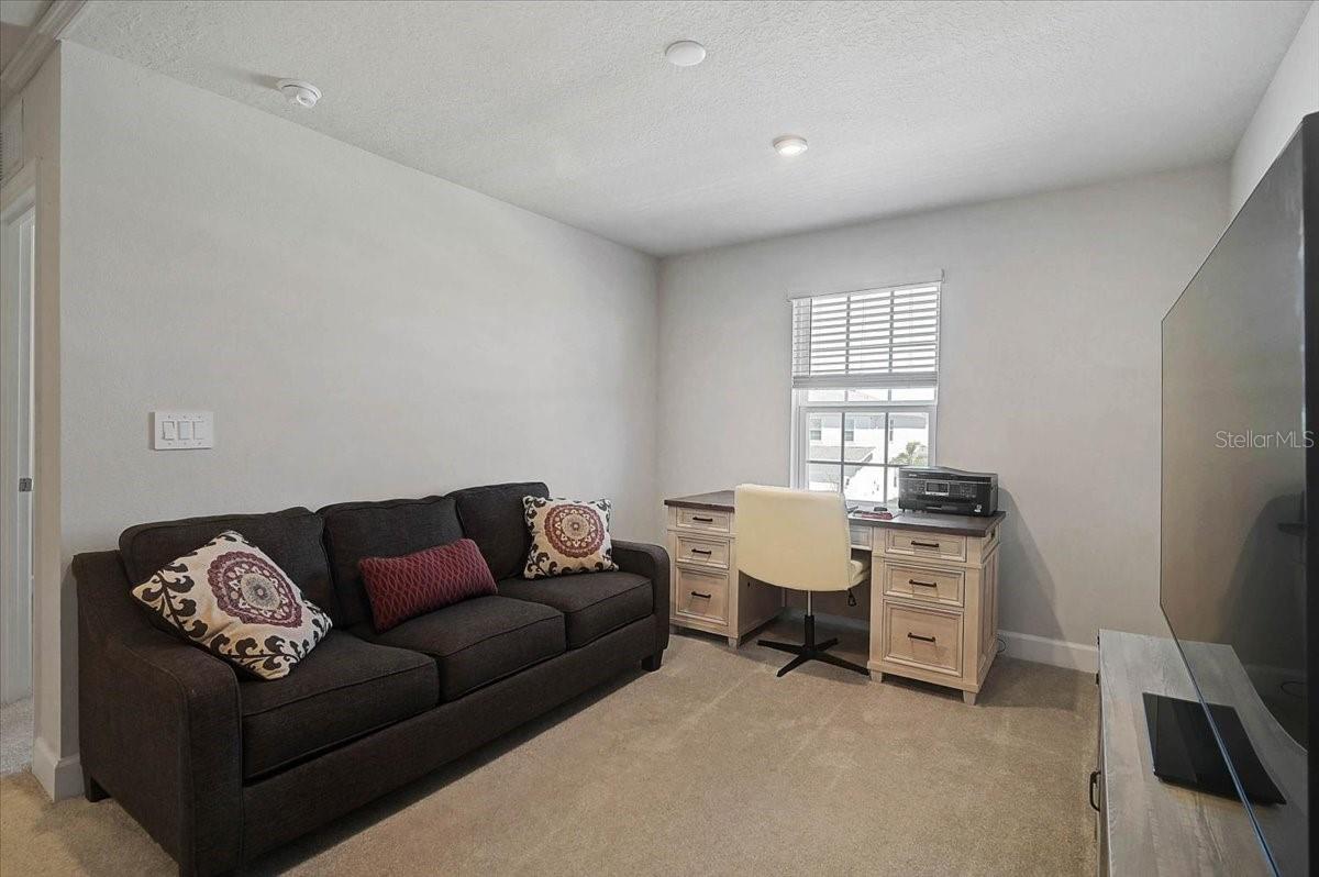 AVALON WOODS - Residential