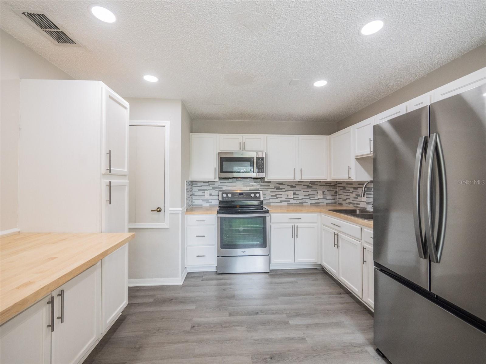 POINCIANA NBRHD 3 VILL 3 - Residential Income