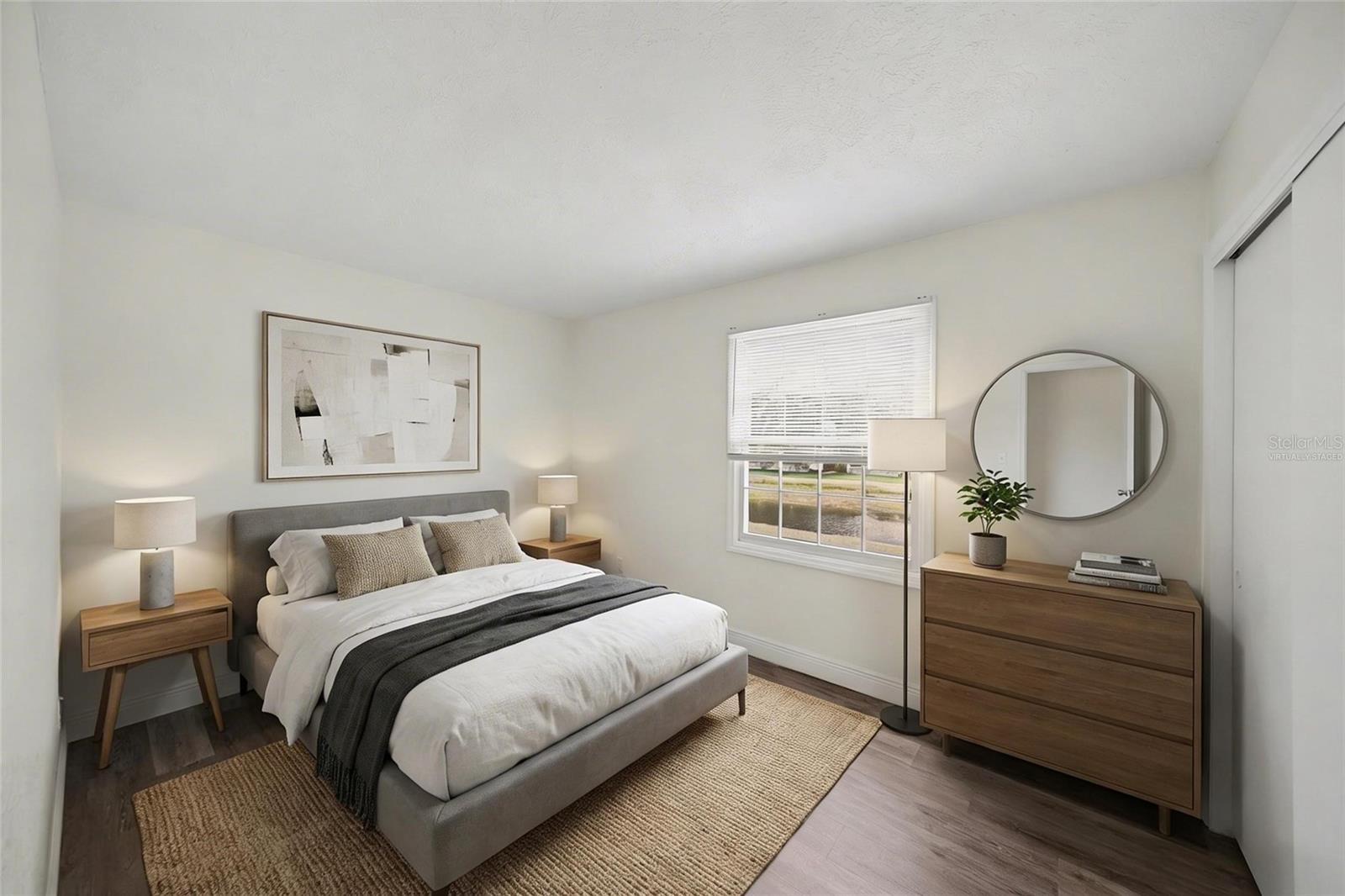 WHISPERING OAKS CONDOMINIUM - Residential