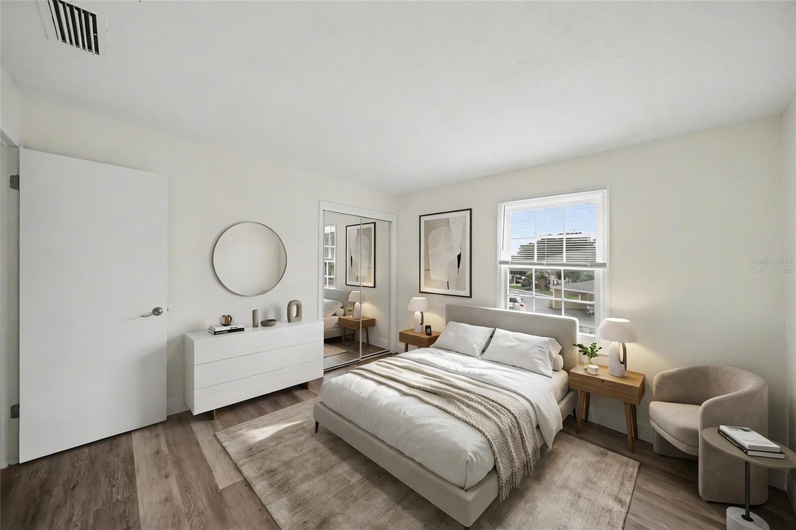 WHISPERING OAKS CONDOMINIUM - Residential