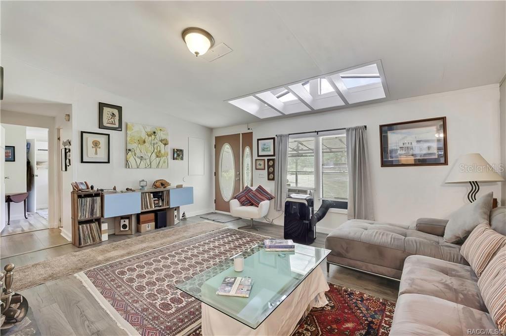 ISTACHATTA ACRES - Residential